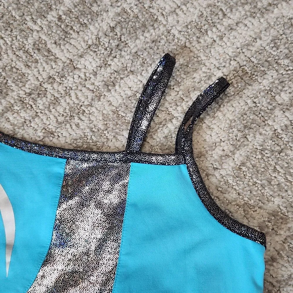 Danskin Now weighs 4oz